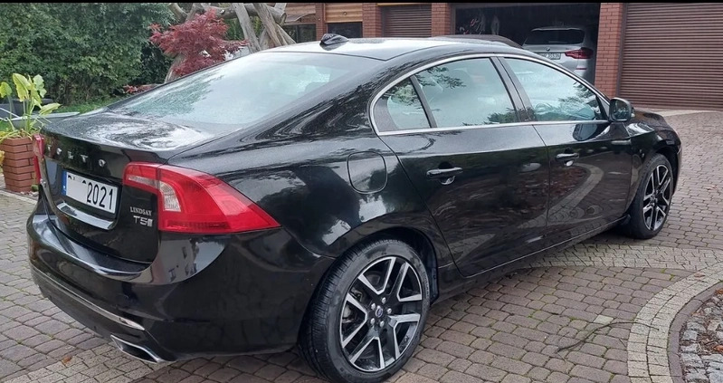Volvo S60 cena 92000 przebieg: 34000, rok produkcji 2017 z Kraków małe 596